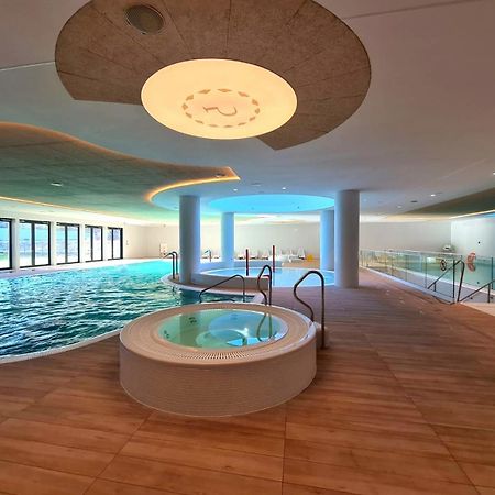 Pinea Sky Premium Apartament Z Widokiem Na Morze Ze Spa I Basenem Przy Plazy Pobierowo Extérieur photo